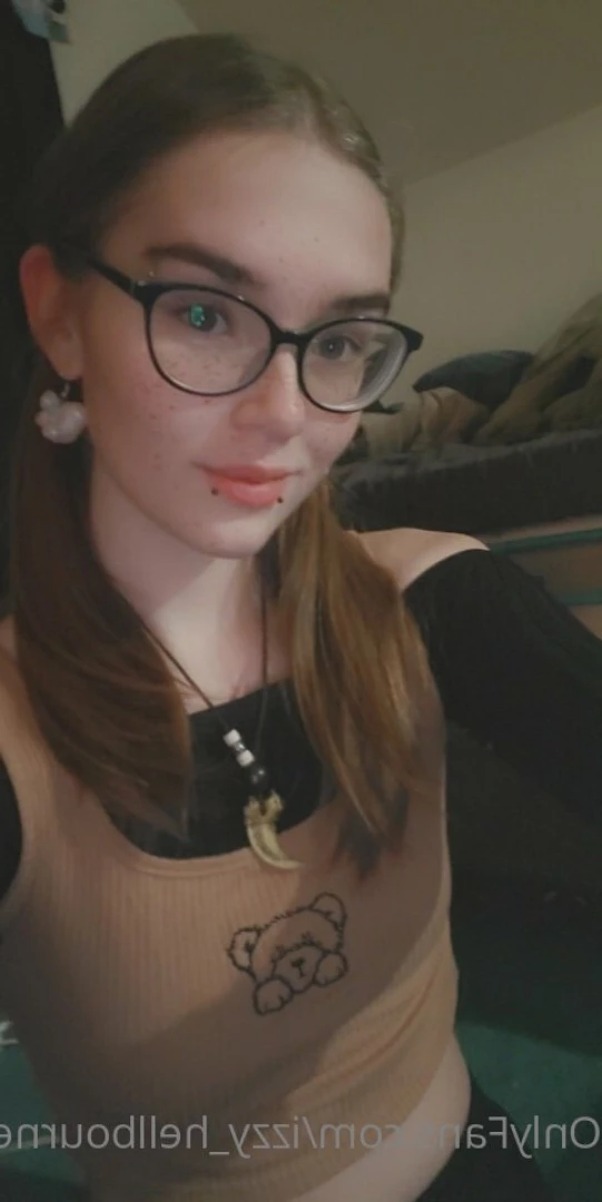 Izzy Hellbourne [ izzy_hellbourne ] Onlyfans leaked photo 6262665 on Hotleaks.tv
