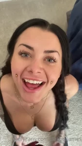 10769979