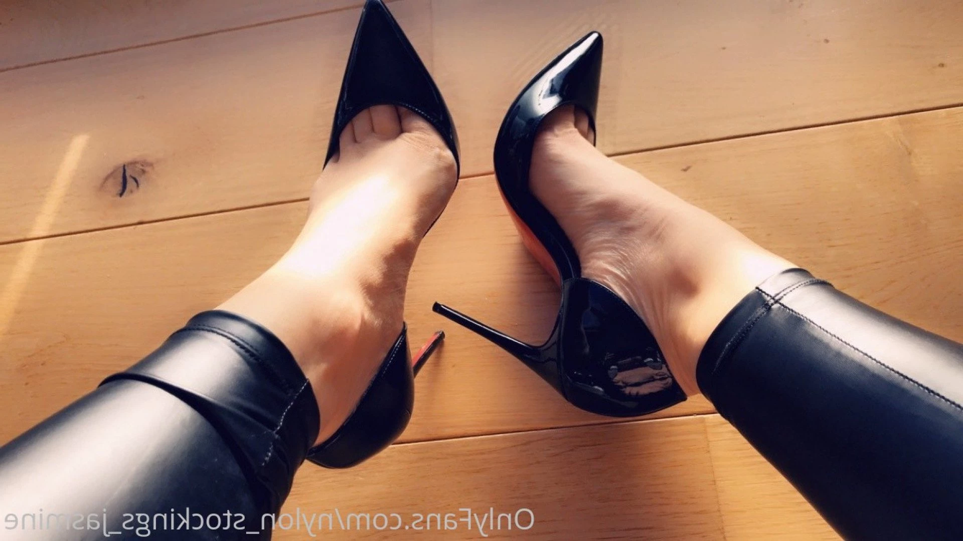 Jasmine Lily 0.81% [ jasminelilyrose_stocking ] Onlyfans leaked photo 3321682 on Hotleaks.tv