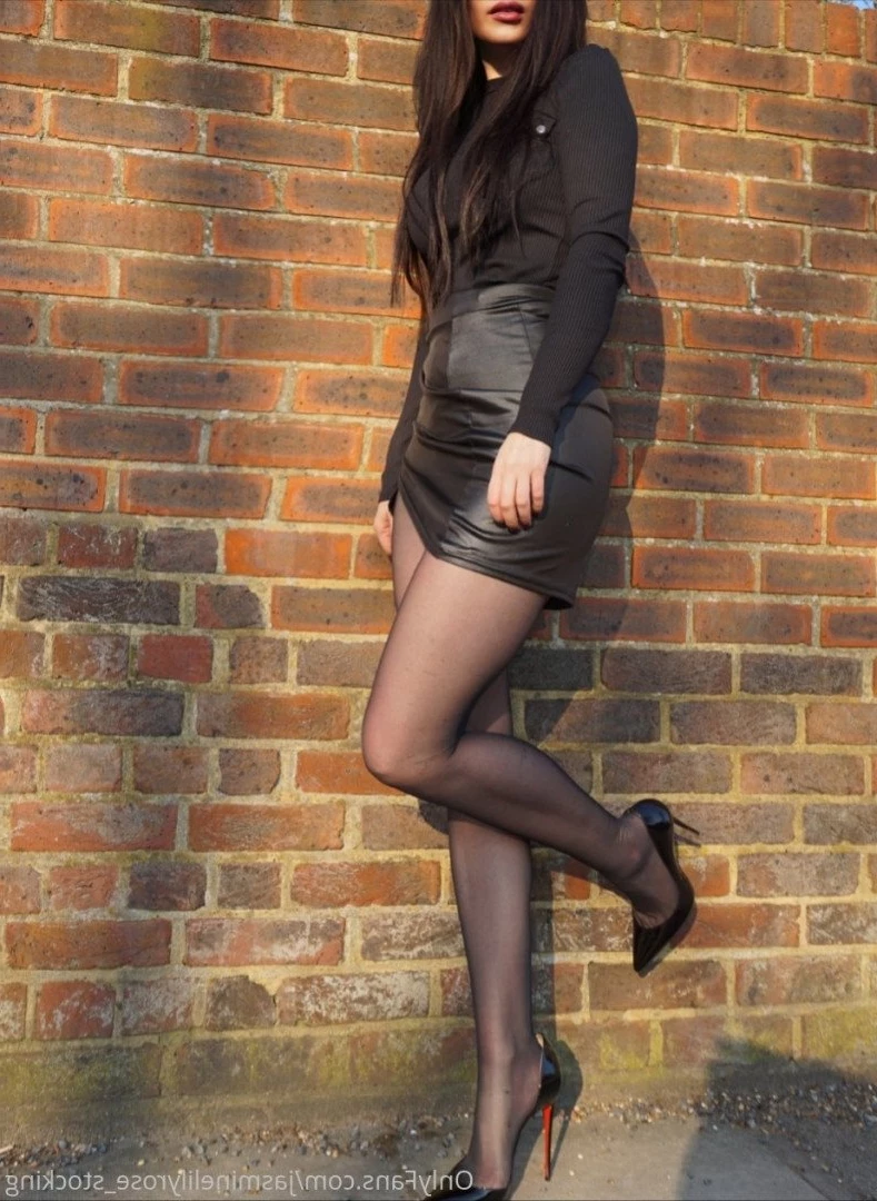 Jasmine Lily 0.81% [ jasminelilyrose_stocking ] Onlyfans leaked photo 3331562 on Hotleaks.tv