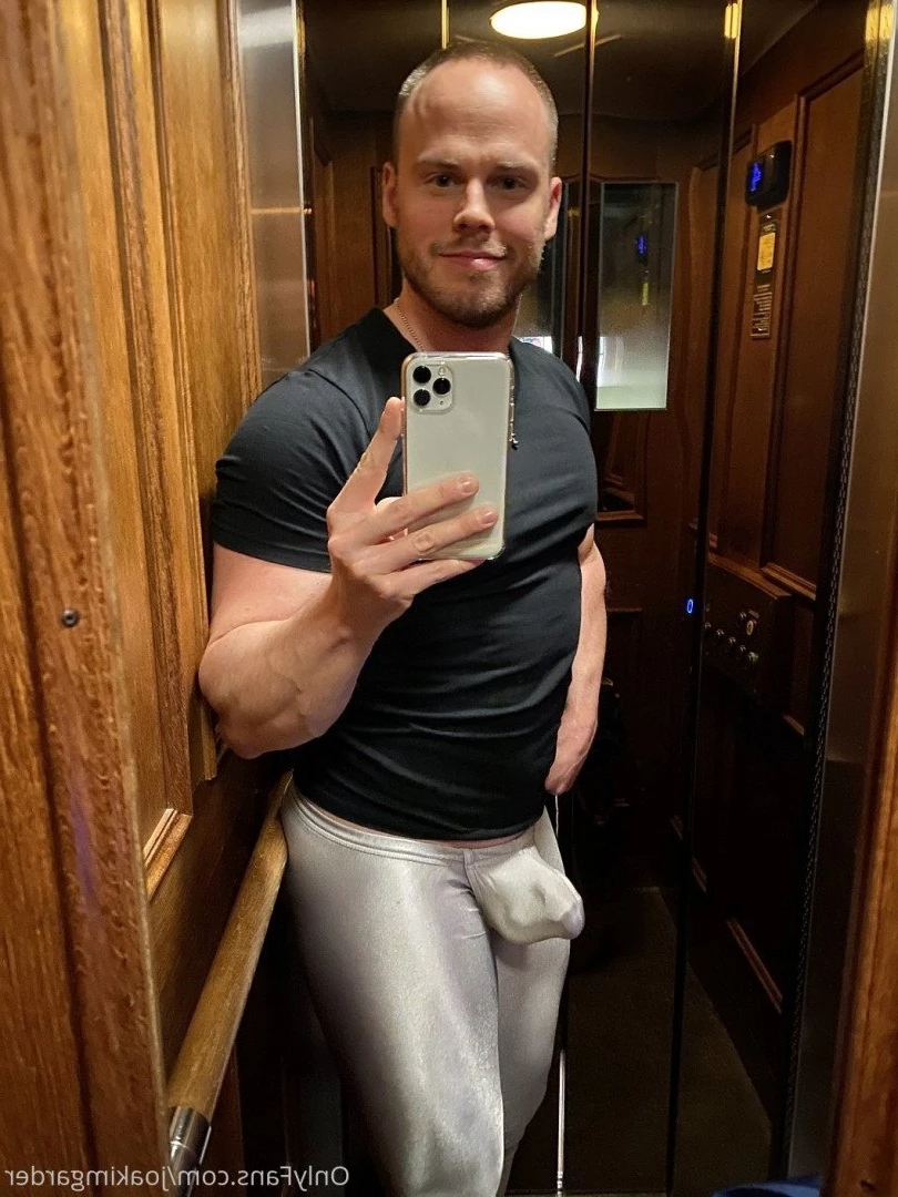 Joakim G [ joakimgarder ] Onlyfans leaked photo 3202772 on Hotleaks.tv