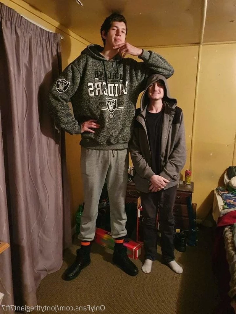 Jonty Butterfield [ jontythegiant7ft8 ] Onlyfans leaked photo 3318622 on Hotleaks.tv