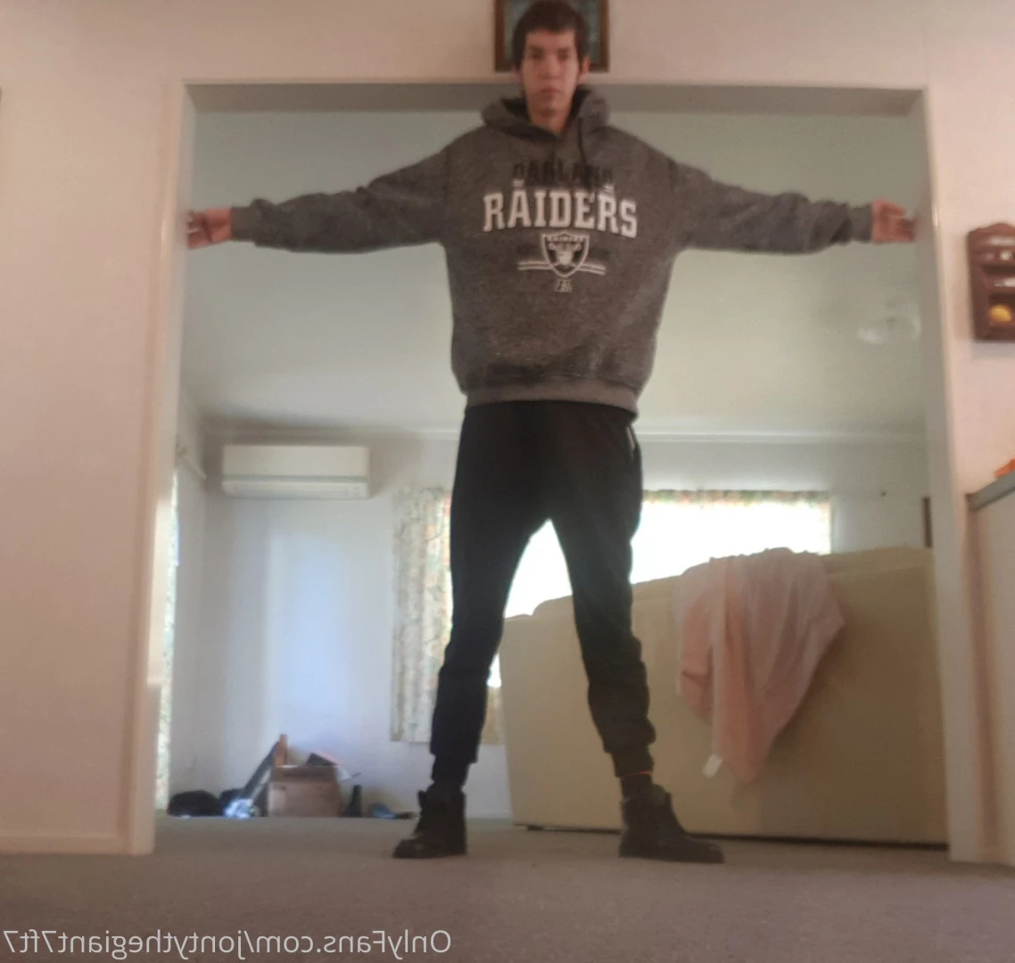 Jonty Butterfield [ jontythegiant7ft8 ] Onlyfans leaked photo 6260128 on Hotleaks.tv