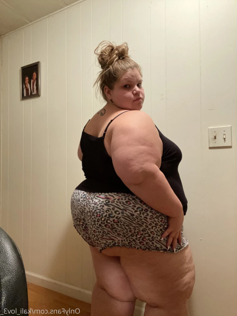 Kali Love [ kali_lov3_ ] Onlyfans leaked photo 14782785 on Hotleaks.tv