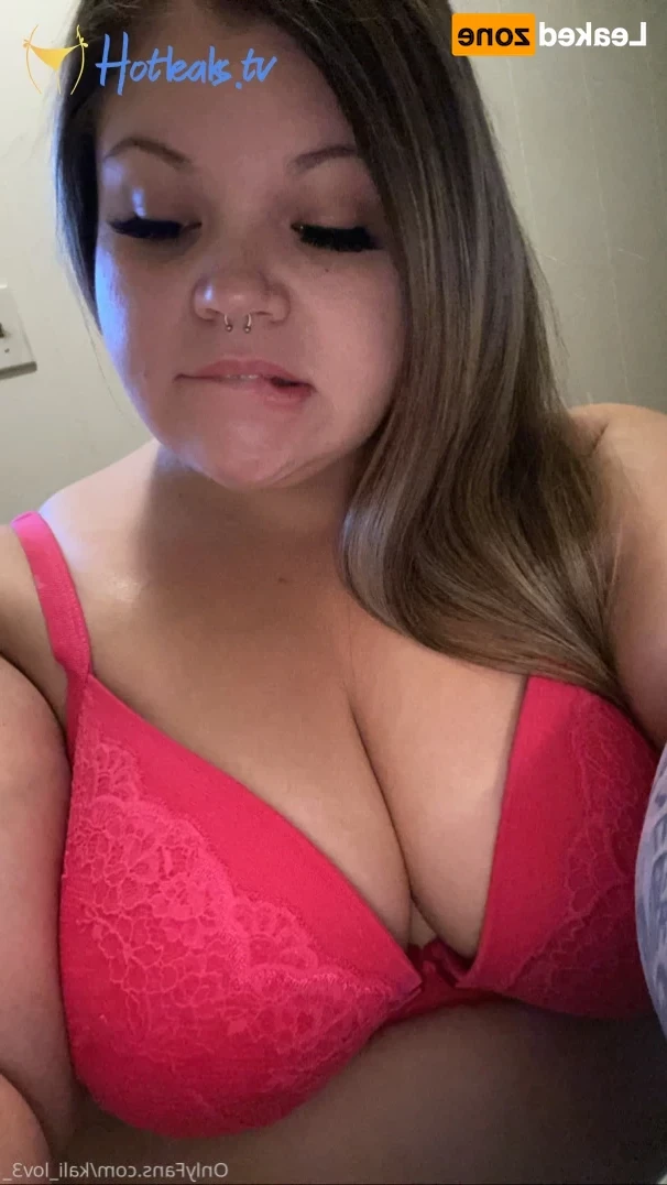 Kali Love [ kali_lov3_ ] Onlyfans leaked photo 14782790 on Hotleaks.tv