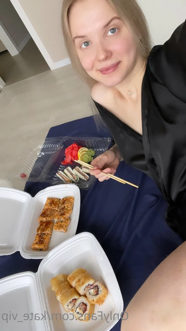 College Student (just turned 18) [ kate_vip ] Onlyfans leaked photo 6030165 on Hotleaks.tv