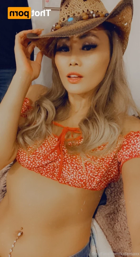 Naked news anchor GONE WILD💋 [ katemaxx ] Onlyfans leaked photo 14795403 on Hotleaks.tv