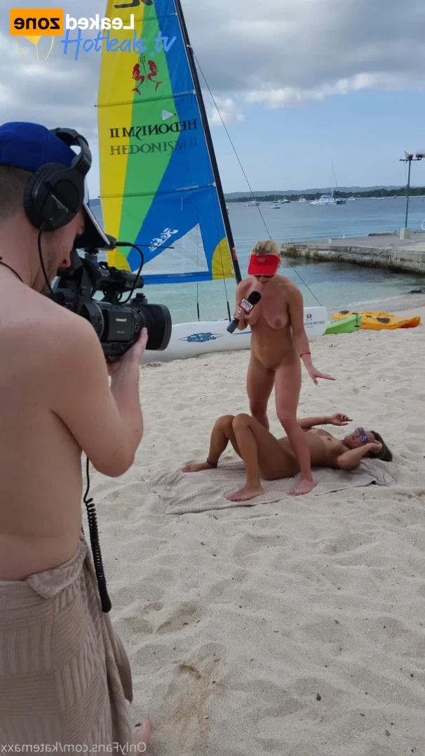 Naked news anchor GONE WILD💋 [ katemaxx ] Onlyfans leaked photo 15238465 on Hotleaks.tv