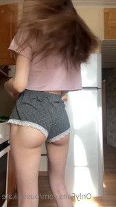 3898134