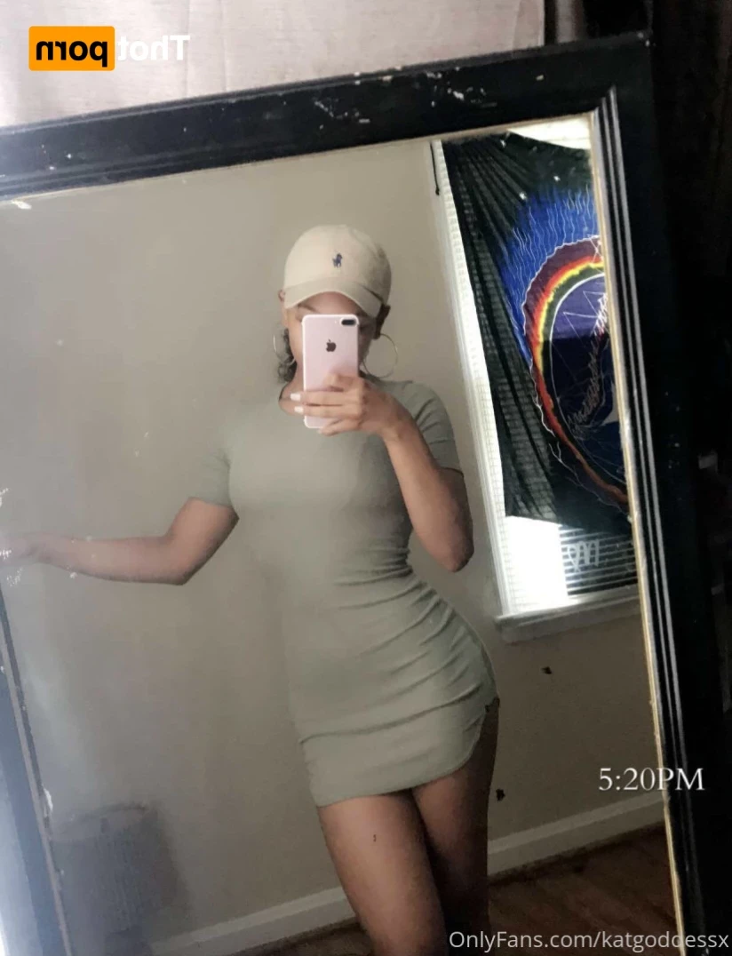 ♡ 𝘒𝘢𝘵 ♡ 𝐒𝐞𝐱𝐭 𝐐𝐮𝐞𝐞𝐧 👅 [ katgoddessx ] Onlyfans leaked photo 14419222 on Hotleaks.tv