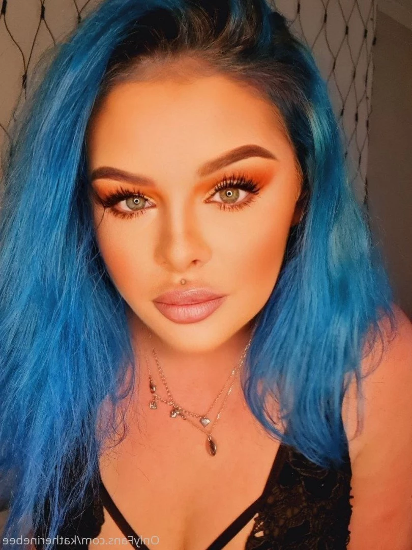 𝐖𝐚𝐧𝐧𝐚 𝐜𝐡𝐚𝐭? 💙𝐊𝐚𝐭𝐡𝐞𝐫𝐢𝐧𝐞 𝐁𝐞𝐞 💙 [ katherinebee ] Onlyfans leaked photo 3218571 on Hotleaks.tv