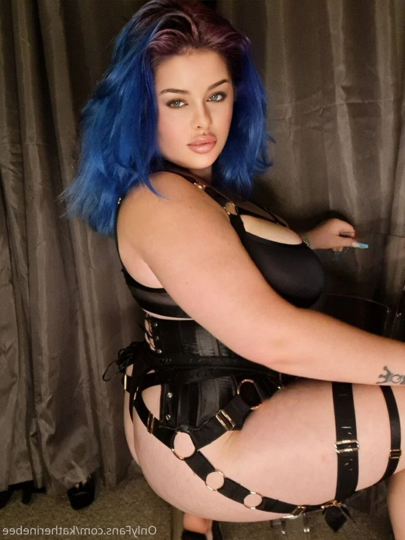 𝐖𝐚𝐧𝐧𝐚 𝐜𝐡𝐚𝐭? 💙𝐊𝐚𝐭𝐡𝐞𝐫𝐢𝐧𝐞 𝐁𝐞𝐞 💙 [ katherinebee ] Onlyfans leaked photo 3219947 on Hotleaks.tv