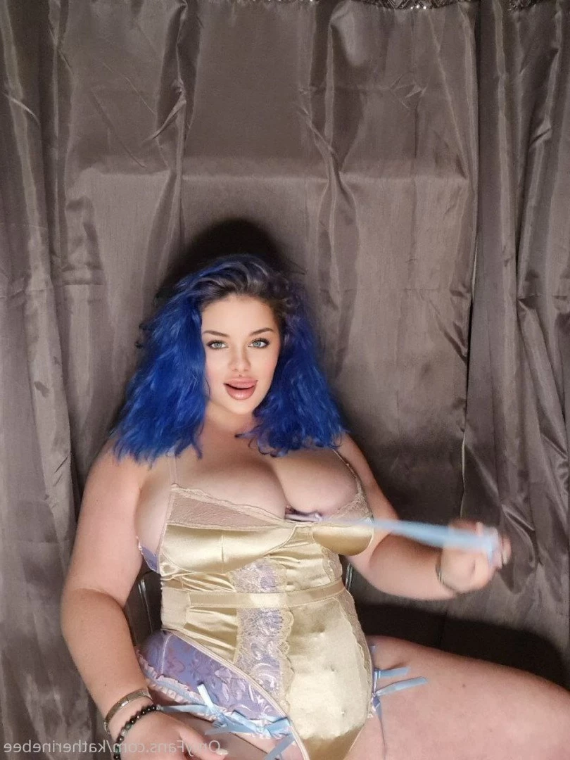 𝐖𝐚𝐧𝐧𝐚 𝐜𝐡𝐚𝐭? 💙𝐊𝐚𝐭𝐡𝐞𝐫𝐢𝐧𝐞 𝐁𝐞𝐞 💙 [ katherinebee ] Onlyfans leaked photo 3221585 on Hotleaks.tv