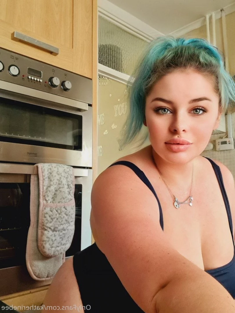 𝐖𝐚𝐧𝐧𝐚 𝐜𝐡𝐚𝐭? 💙𝐊𝐚𝐭𝐡𝐞𝐫𝐢𝐧𝐞 𝐁𝐞𝐞 💙 [ katherinebee ] Onlyfans leaked photo 3222919 on Hotleaks.tv