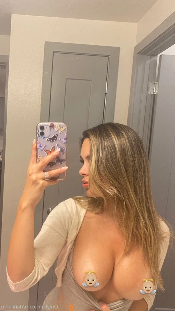 Daniela [ danilanio ] Onlyfans leaked photo 302266 on Hotleaks.tv