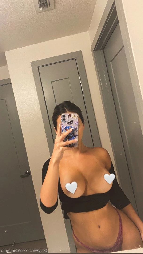Daniela [ danilanio ] Onlyfans leaked photo 302332 on Hotleaks.tv