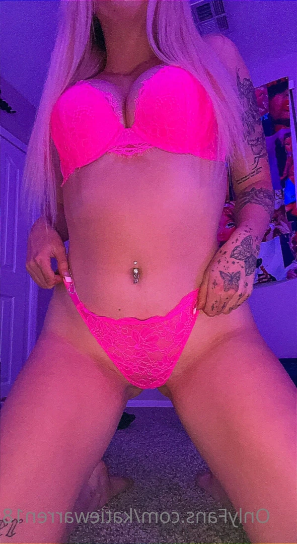 Katie💗 🔝0.33% [ katiewarren18 ] Onlyfans leaked photo 5830350 on Hotleaks.tv
