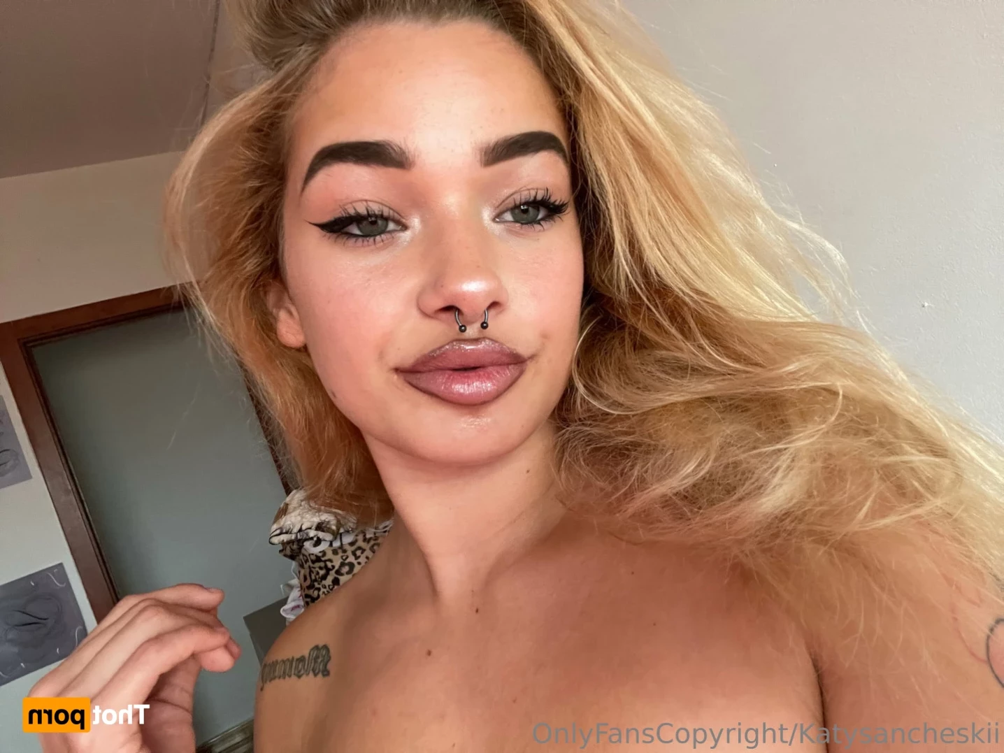 BEST PUSSY💖𝟐𝟒𝐡🦊ᴠɪᴅᴇᴏᴄᴀʟʟs💚 [ katysancheskii ] Onlyfans leaked photo 12526945 on Hotleaks.tv