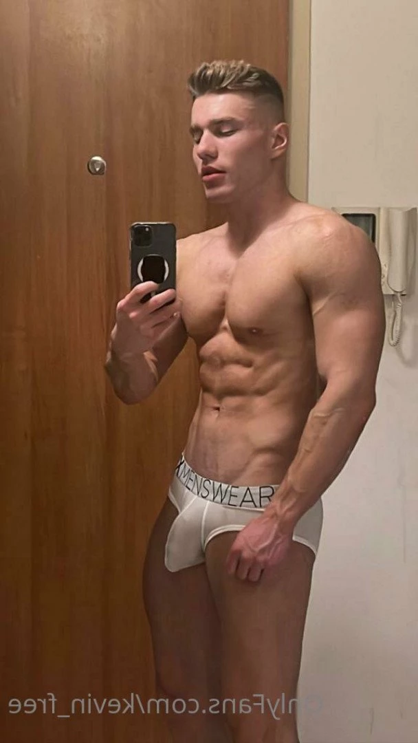 Kevin [ kevin_free ] Onlyfans leaked photo 3155401 on Hotleaks.tv