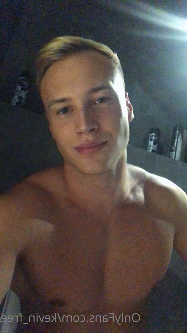 Kevin [ kevin_free ] Onlyfans leaked photo 7676694 on Hotleaks.tv