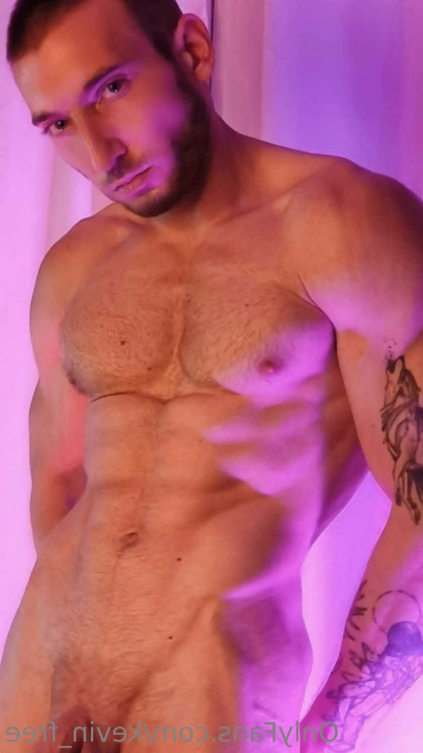 Kevin [ kevin_free ] Onlyfans leaked photo 7676725 on Hotleaks.tv