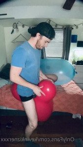 kevinkiznerxxx Onlyfans leaked video 3949428 on Hotleaks.tv