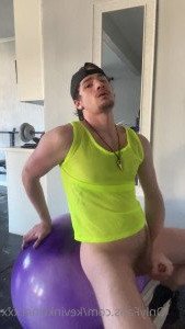 kevinkiznerxxx Onlyfans leaked video 3950137 on Hotleaks.tv