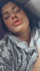 1370802