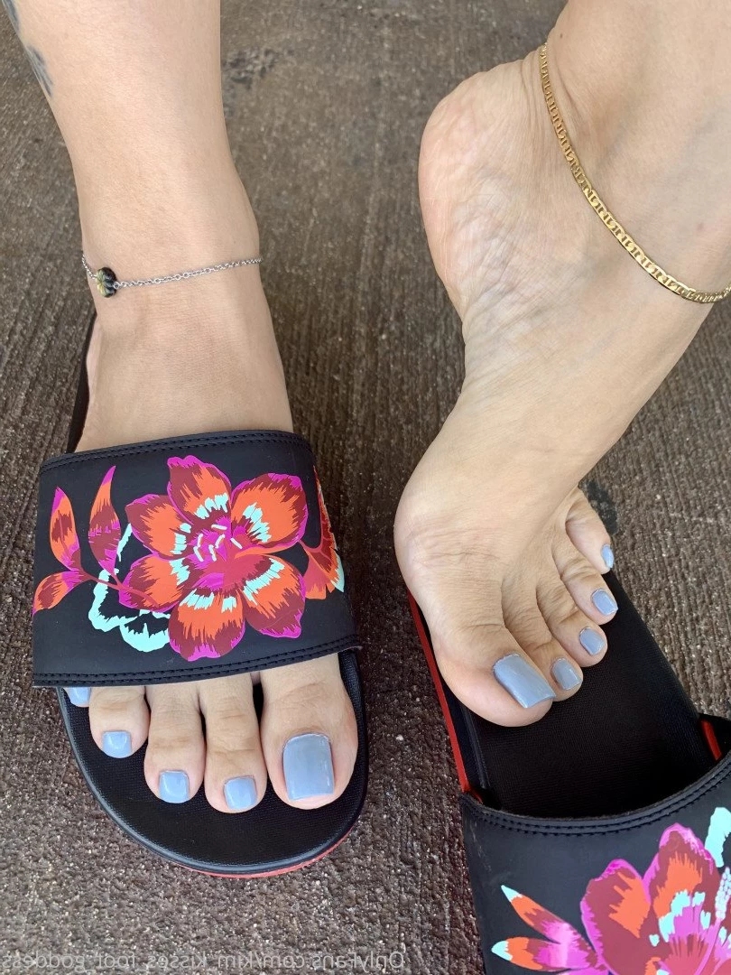 💋Kim Kisses💋 [ kim_kisses_foot_goddess ] Onlyfans leaked photo 3295558 on Hotleaks.tv