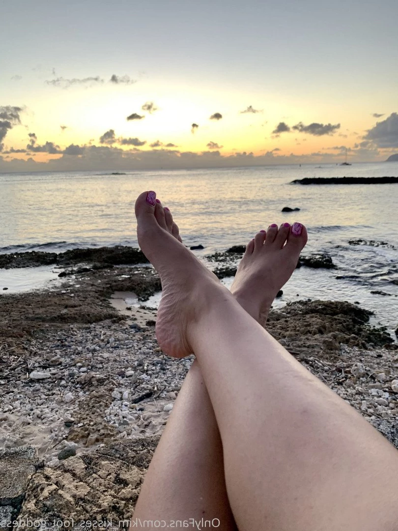 💋Kim Kisses💋 [ kim_kisses_foot_goddess ] Onlyfans leaked photo 3299586 on Hotleaks.tv