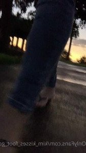 💋Kim Kisses💋 [ kim_kisses_foot_goddess ] Onlyfans leaked video 3955747 on Hotleaks.tv