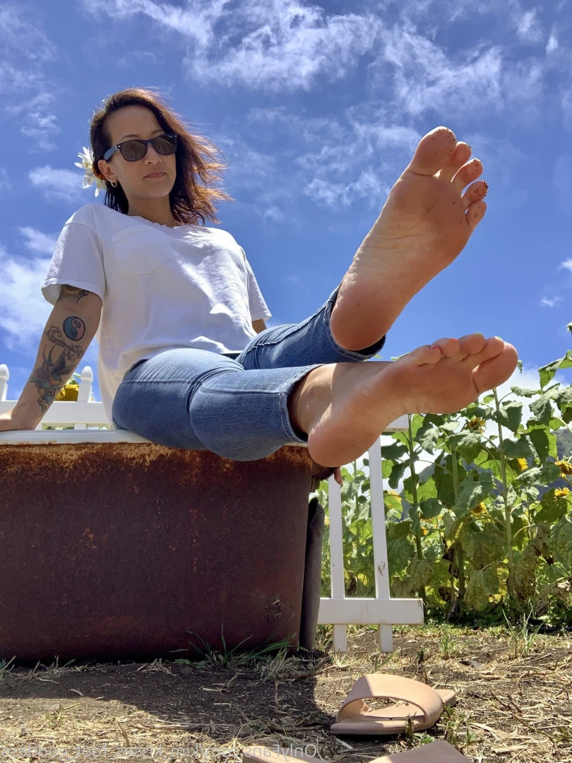 💋Kim Kisses💋 [ kim_kisses_foot_goddess ] Onlyfans leaked photo 6253700 on Hotleaks.tv