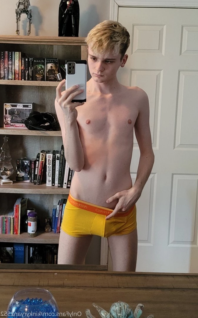 Ryan Snow❄ [ kinkyryan2552 ] Onlyfans leaked photo 3268639 on Hotleaks.tv