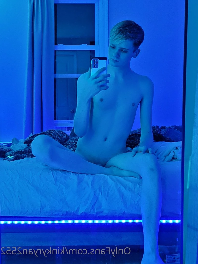 Ryan Snow❄ [ kinkyryan2552 ] Onlyfans leaked photo 3268657 on Hotleaks.tv