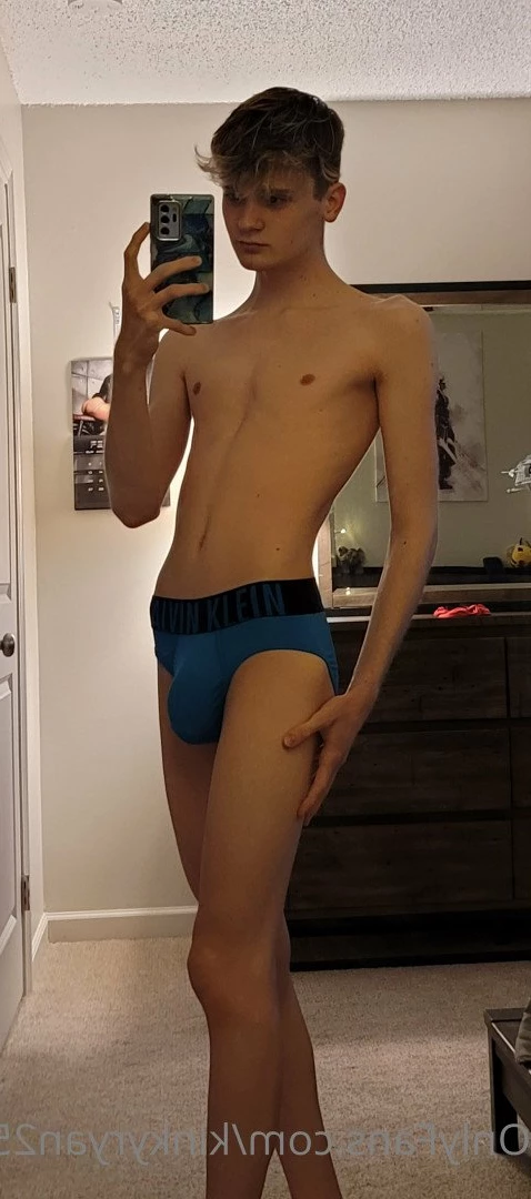 Ryan Snow❄ [ kinkyryan2552 ] Onlyfans leaked photo 3269235 on Hotleaks.tv