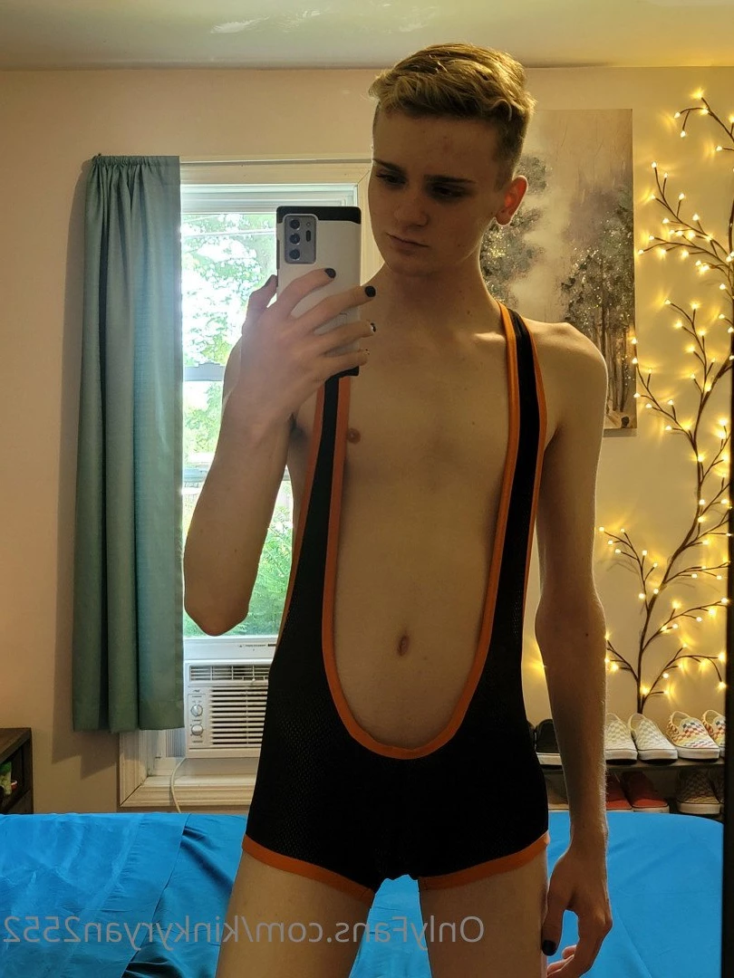 Ryan Snow❄ [ kinkyryan2552 ] Onlyfans leaked photo 3269332 on Hotleaks.tv