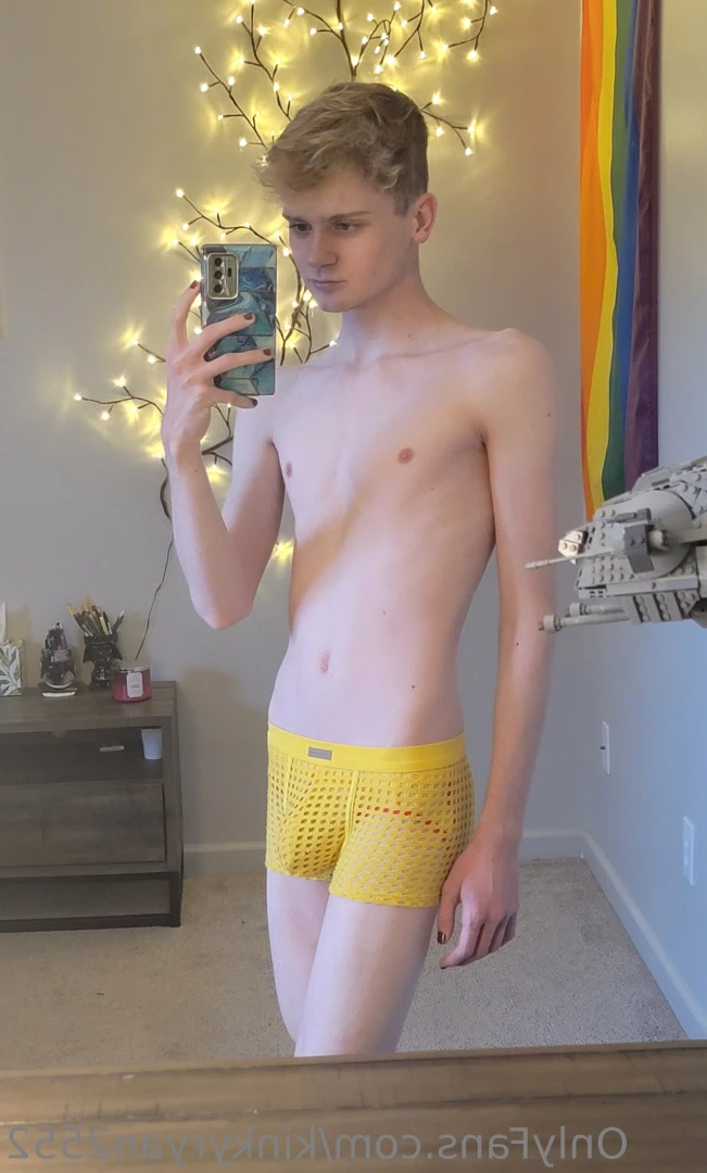 Ryan Snow❄ [ kinkyryan2552 ] Onlyfans leaked photo 9526618 on Hotleaks.tv