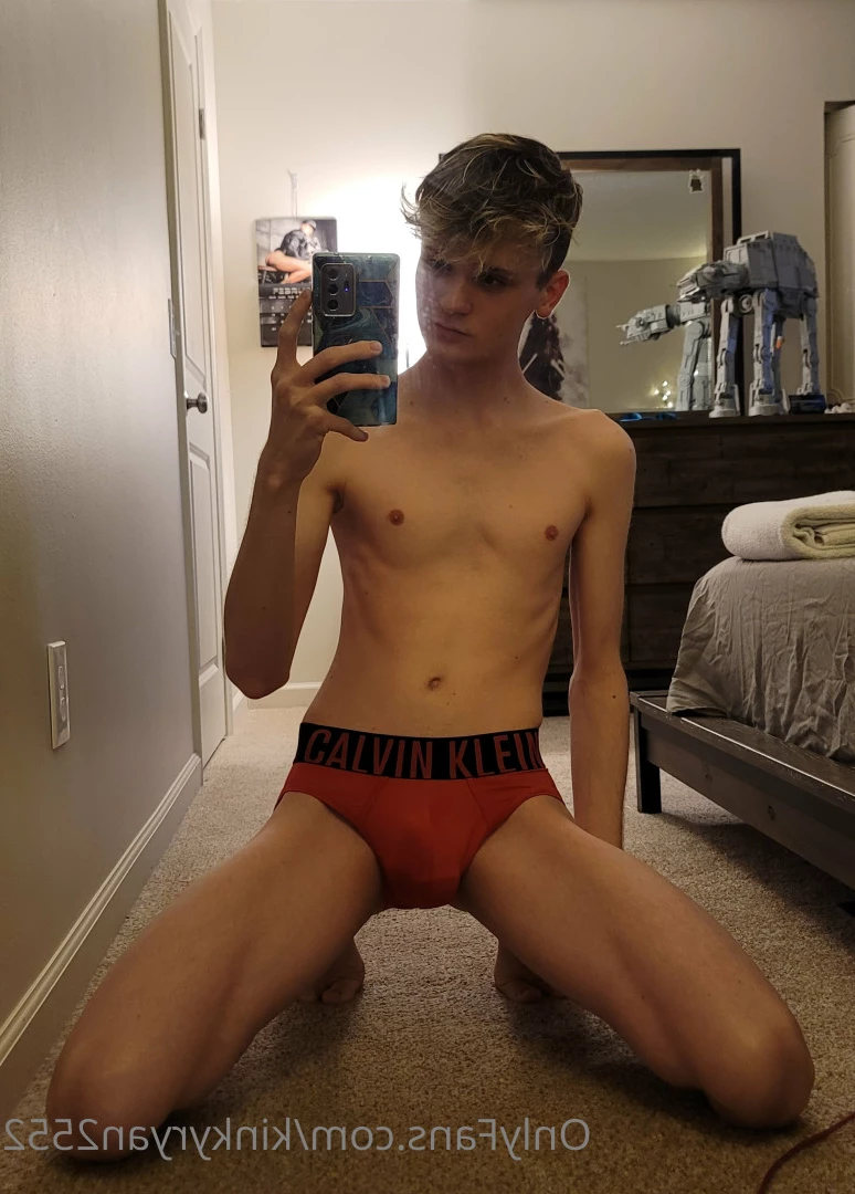 Ryan Snow❄ [ kinkyryan2552 ] Onlyfans leaked photo 9527245 on Hotleaks.tv