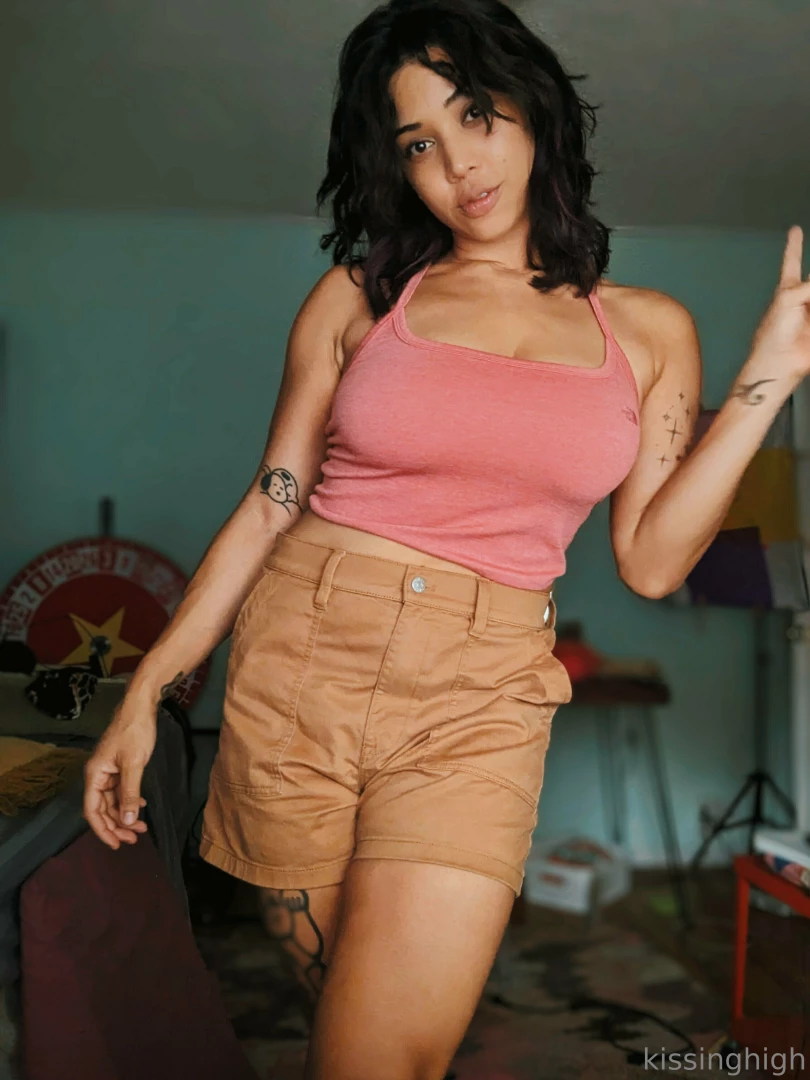kissinghigh Onlyfans leaked photo 18474380 on Hotleaks.tv