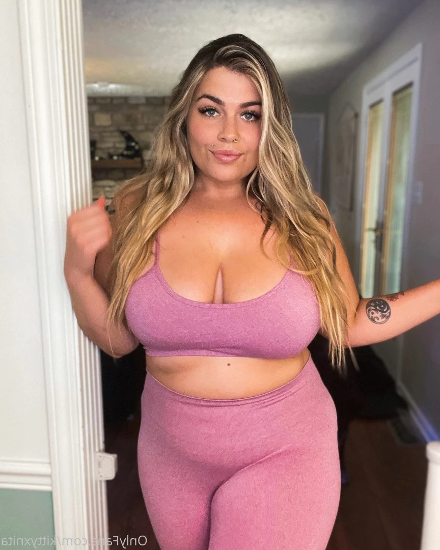XXX Nudes on Wall 🥵 [ kittykuncensored ] Onlyfans leaked photo 3219184 on Hotleaks.tv