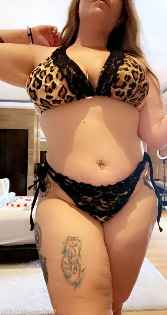 XXX Nudes on Wall 🥵 [ kittykuncensored ] Onlyfans leaked photo 3219640 on Hotleaks.tv