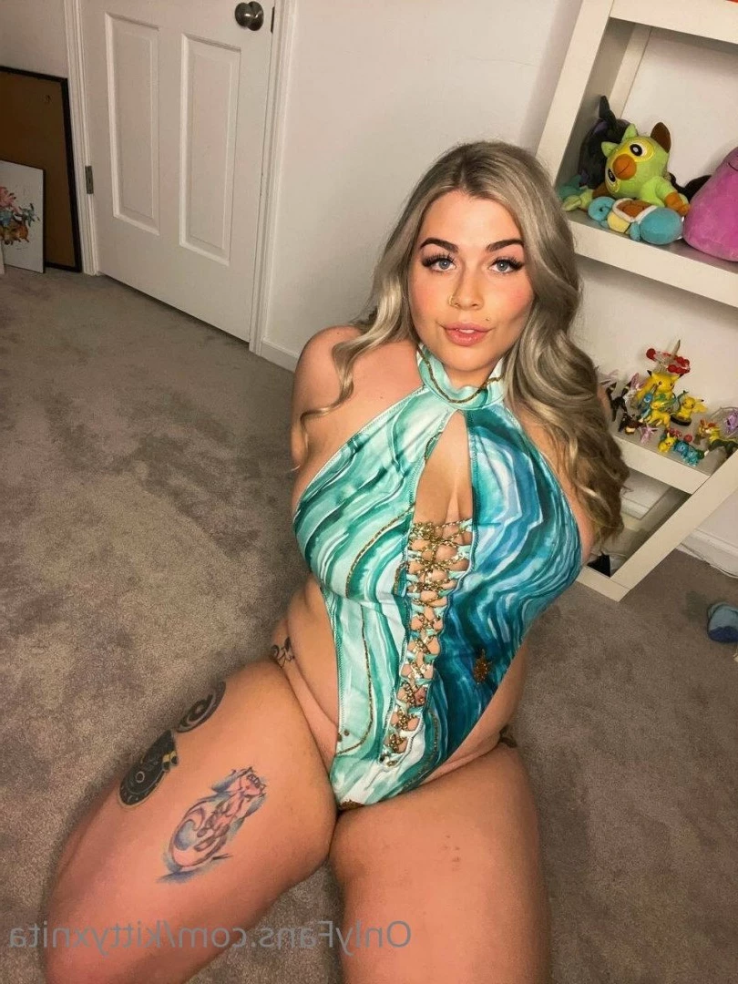 XXX Nudes on Wall 🥵 [ kittykuncensored ] Onlyfans leaked photo 3221652 on Hotleaks.tv
