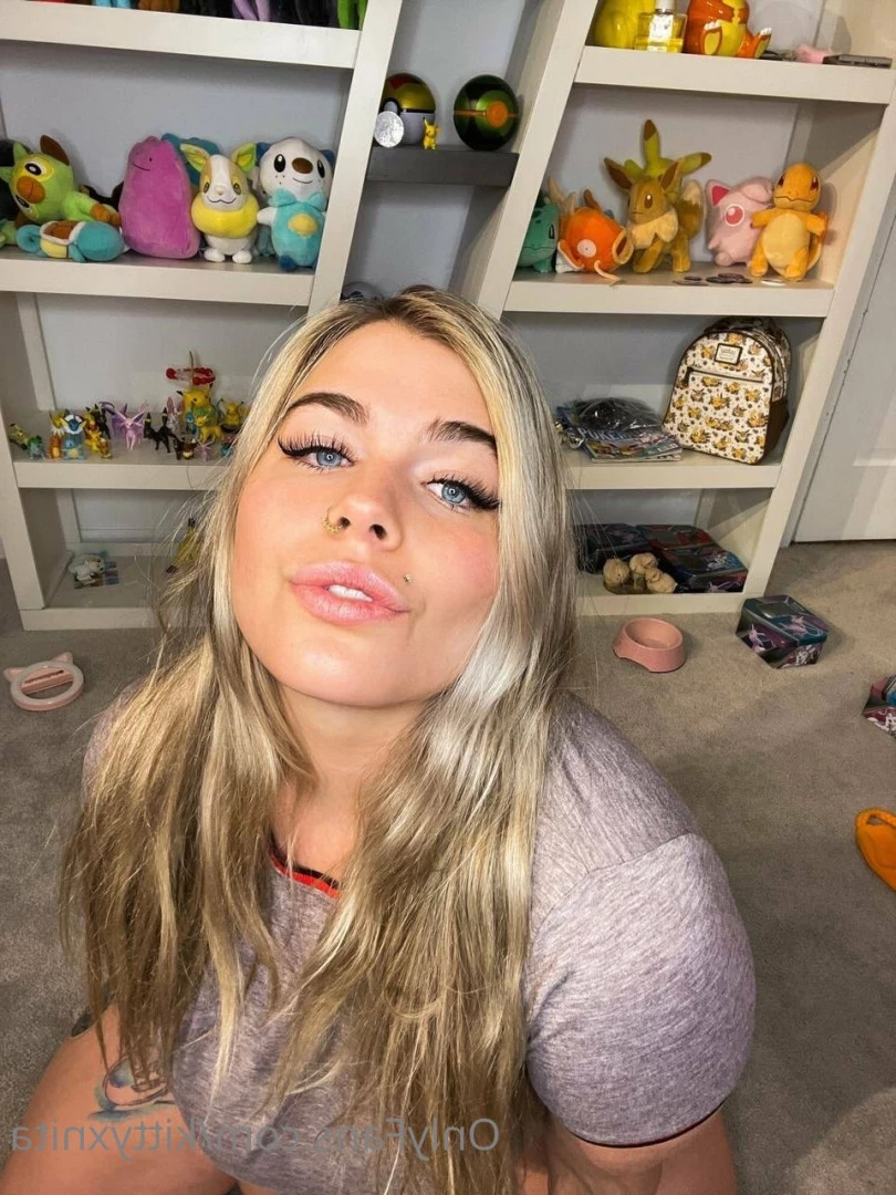 XXX Nudes on Wall 🥵 [ kittykuncensored ] Onlyfans leaked photo 5901914 on Hotleaks.tv