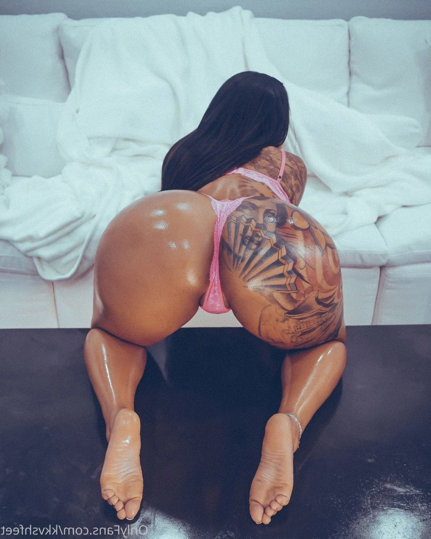 KKVSH FEET 🦶🏼 [ kkvshfeet ] Onlyfans leaked photo 3246059 on Hotleaks.tv