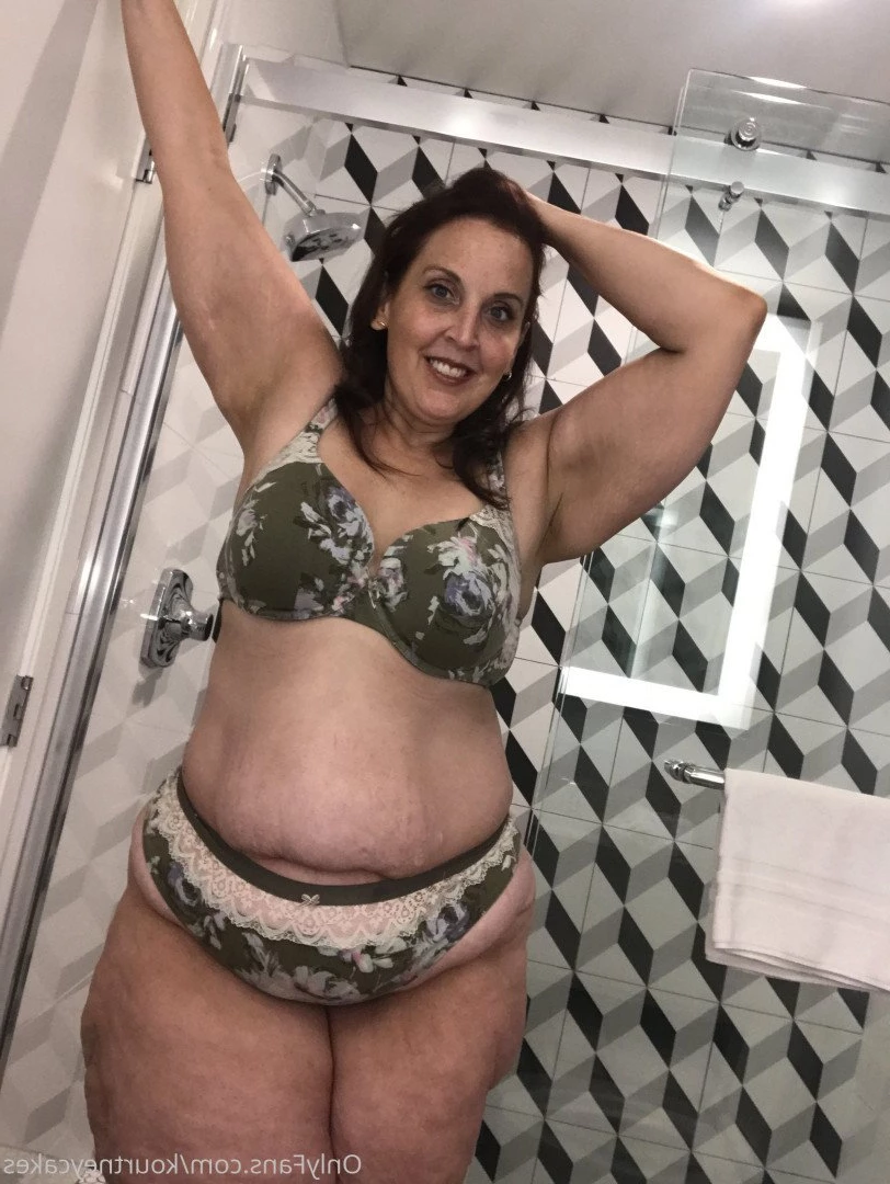 Kourtney Cakes [ kourtneycakes ] Onlyfans leaked photo 3109123 on Hotleaks.tv