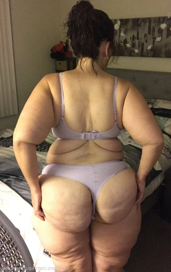 Kourtney Cakes [ kourtneycakes ] Onlyfans leaked photo 3115747 on Hotleaks.tv