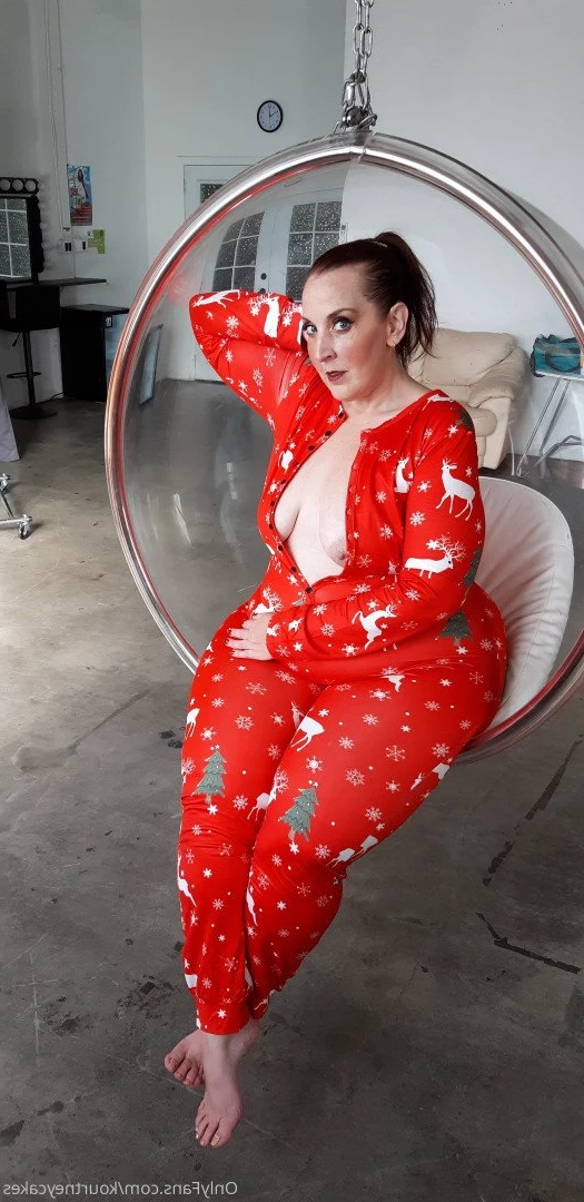 Kourtney Cakes [ kourtneycakes ] Onlyfans leaked photo 3118708 on Hotleaks.tv