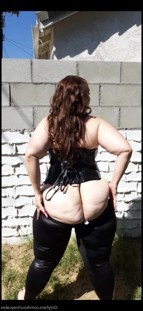Kourtney Cakes [ kourtneycakes ] Onlyfans leaked photo 3122158 on Hotleaks.tv