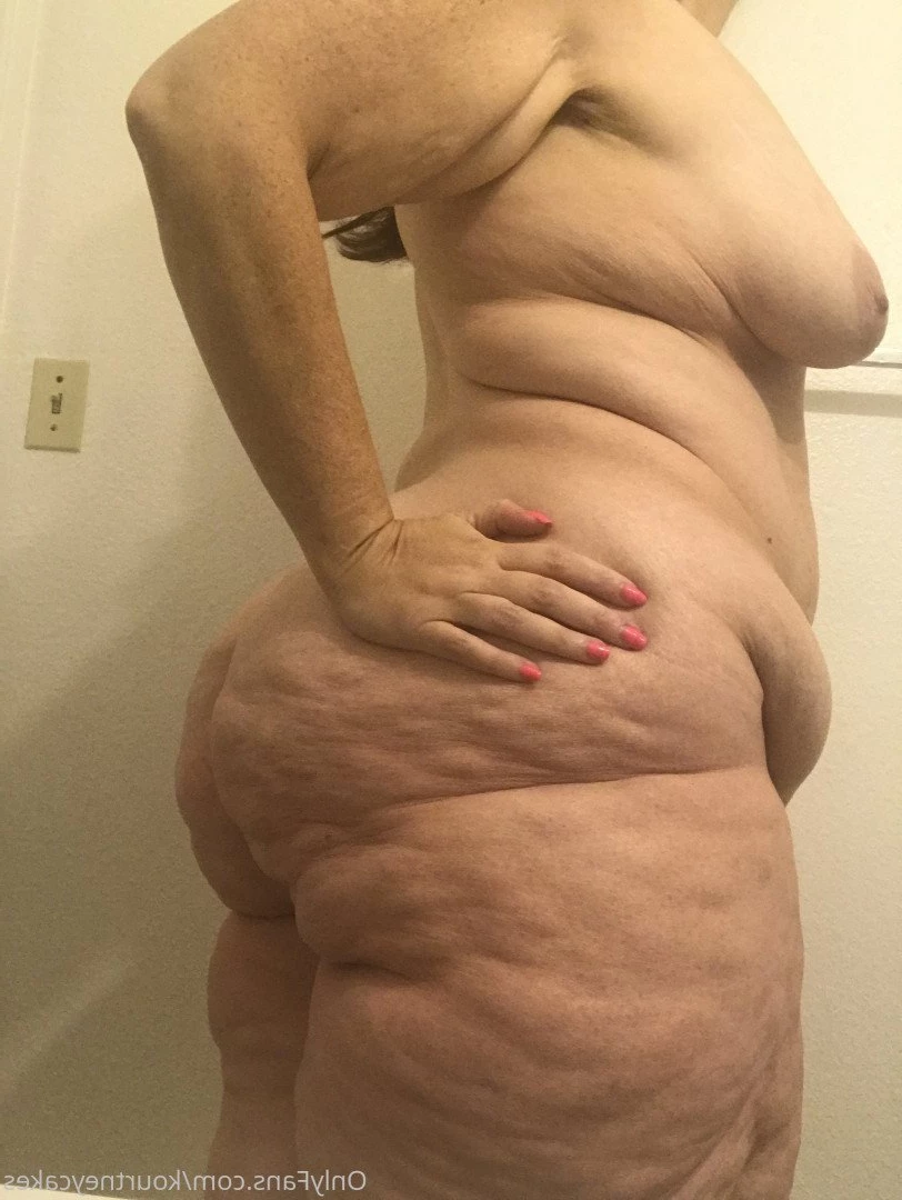 Kourtney Cakes [ kourtneycakes ] Onlyfans leaked photo 3131733 on Hotleaks.tv