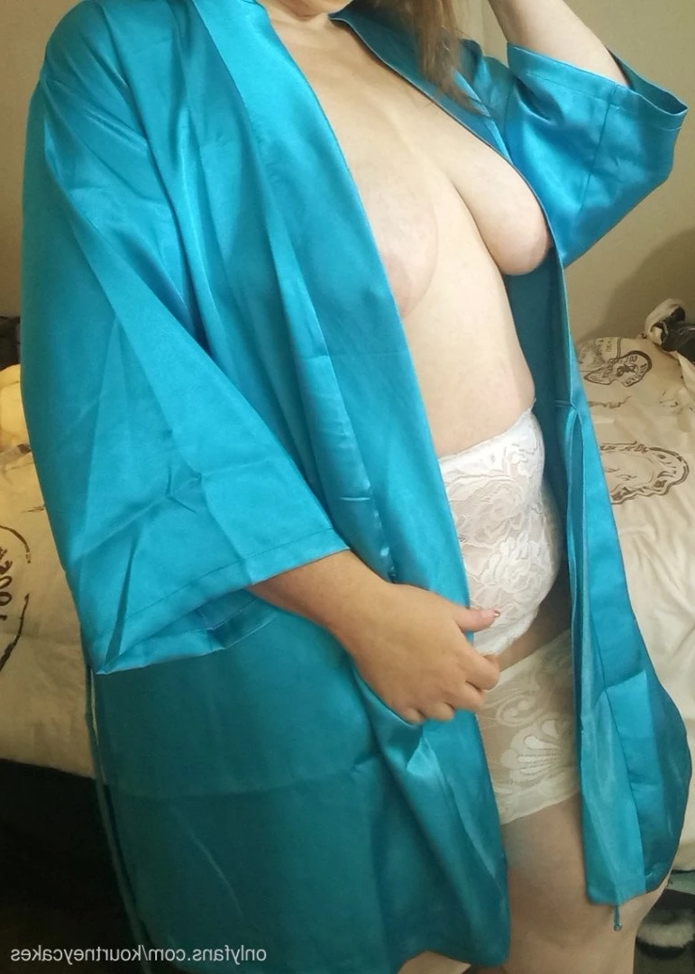 Kourtney Cakes [ kourtneycakes ] Onlyfans leaked photo 3132565 on Hotleaks.tv